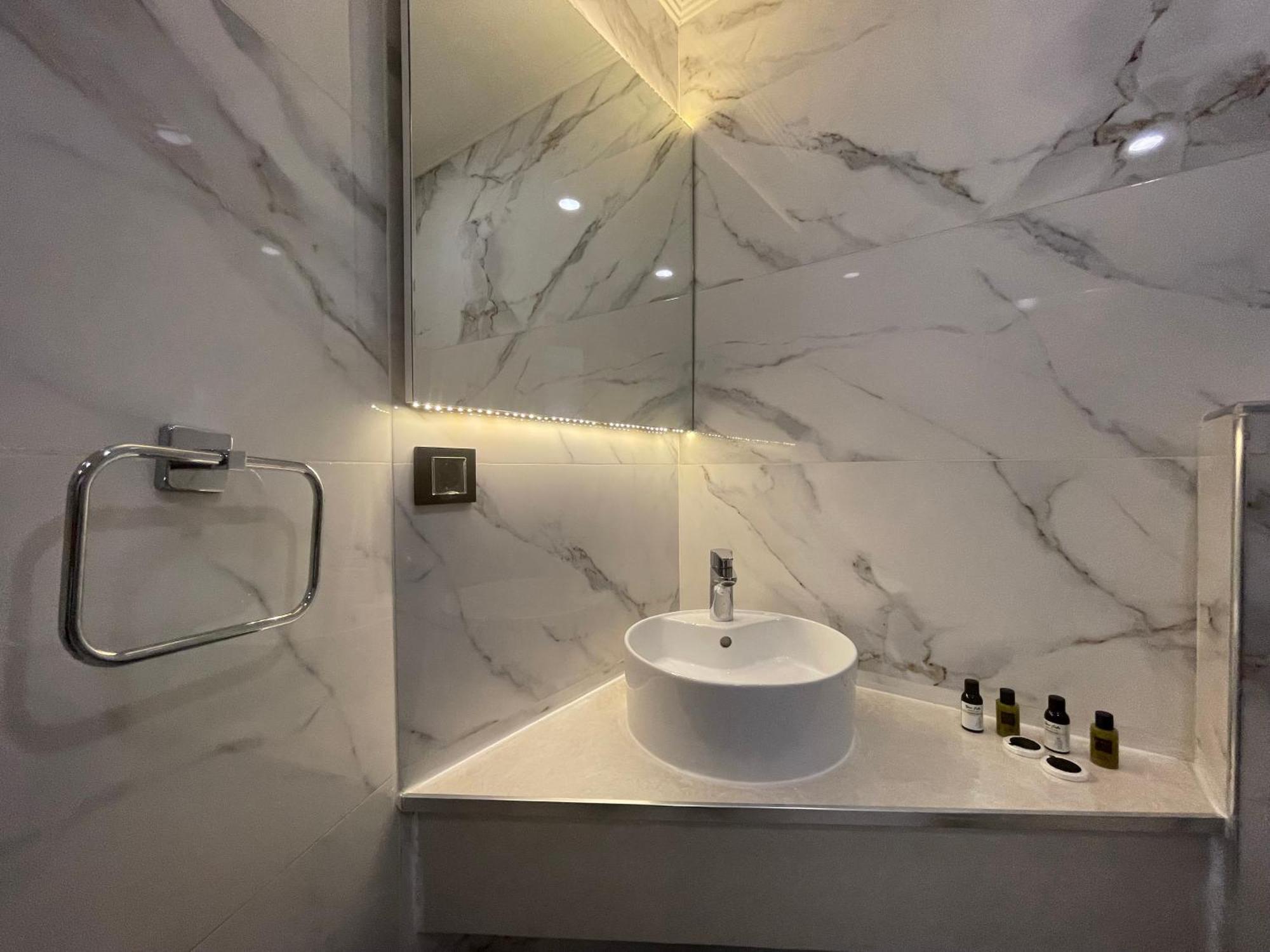 Le Luxe Suites Hotel & Spa Bursa Exteriör bild